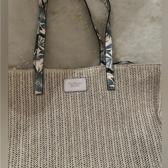 Victoria's Secret Woven Straw Travel Sexy Beach Tote - Picture 7 of 10